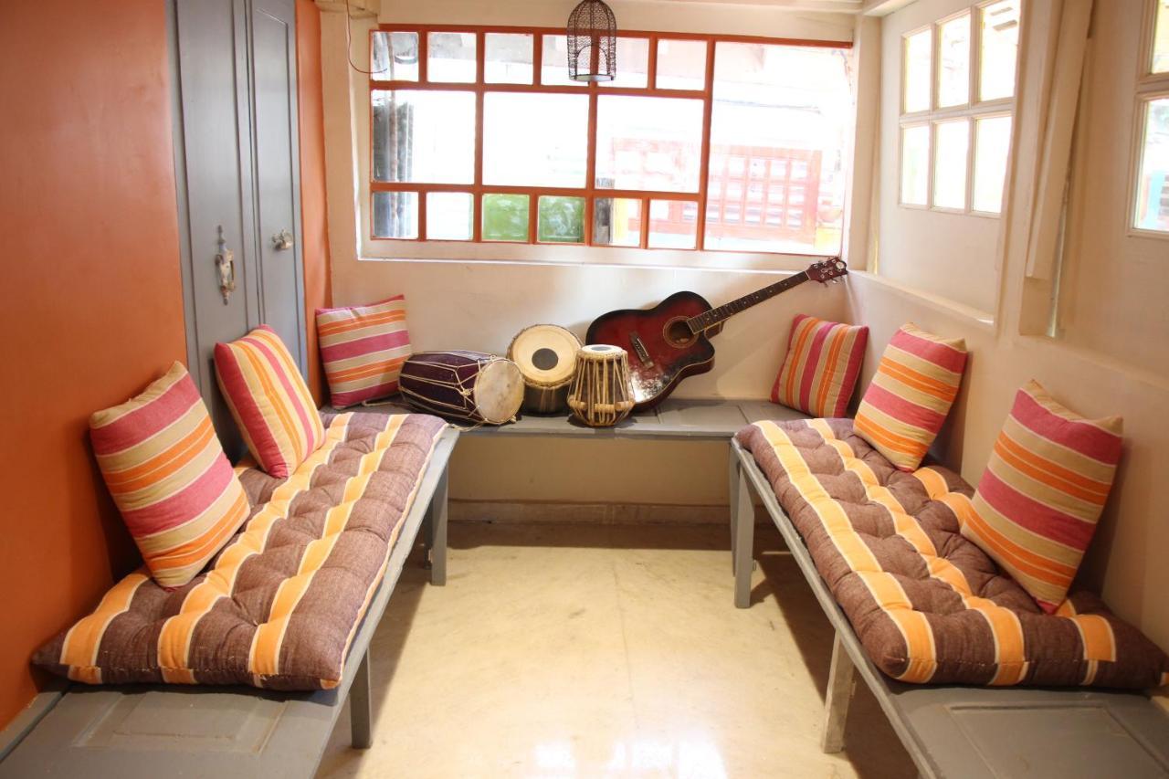 Namastey Mumbai Backpackers Hostel Exterior photo