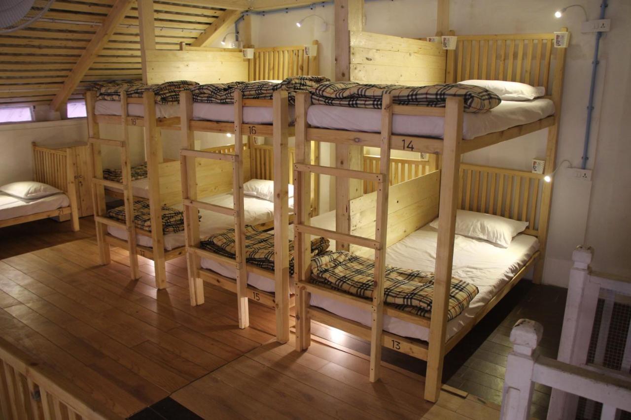 Namastey Mumbai Backpackers Hostel Exterior photo